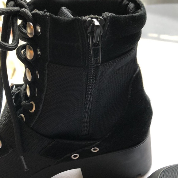 NWOT! Steve Madden Nayra Black Suede/ fabric Chunky combat boot - Picture 9 of 10